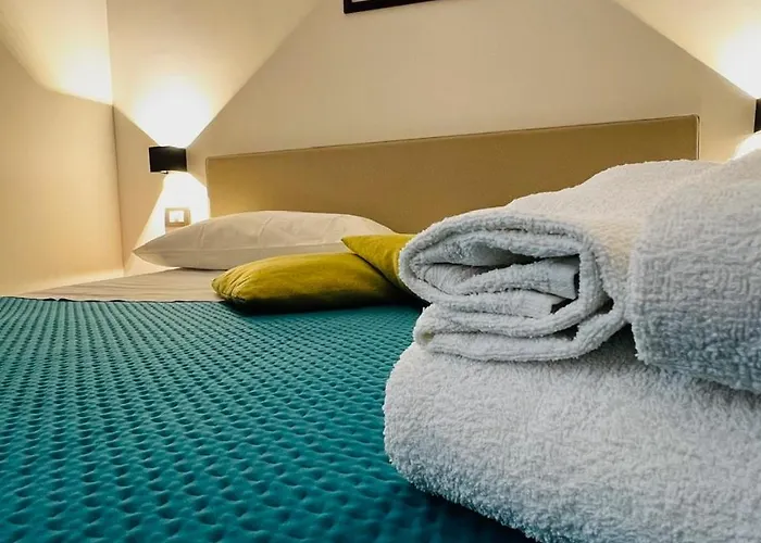 Bed & Breakfast Dimora Dei Decumani Naples